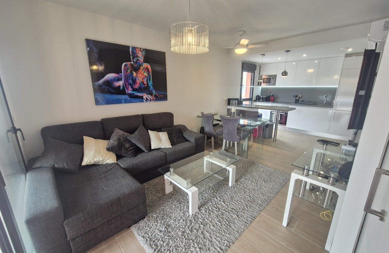 Venta - Apartamento / Piso -
Orihuela Costa