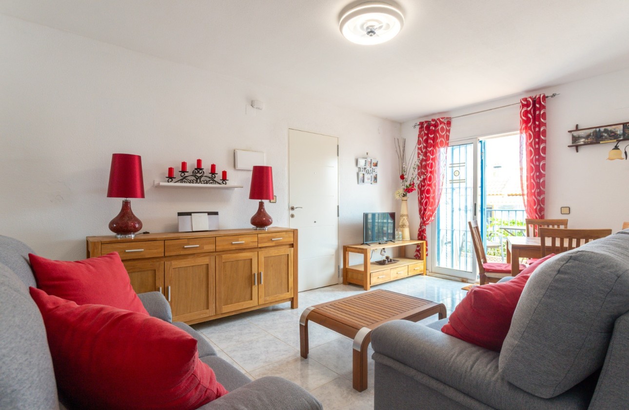 Venta - Apartamento / Piso -
Orihuela Costa