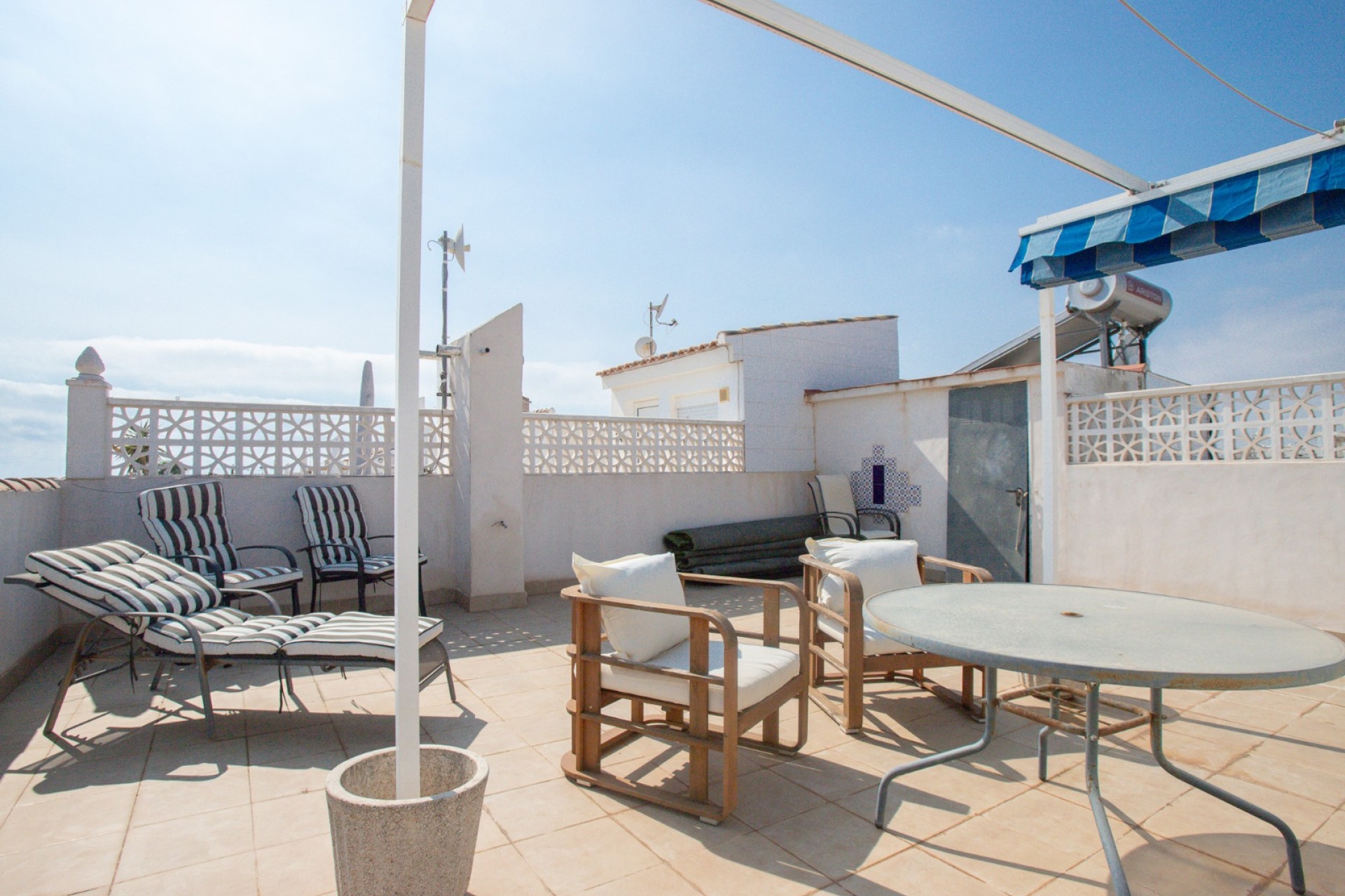Venta - Apartamento / Piso -
Orihuela Costa