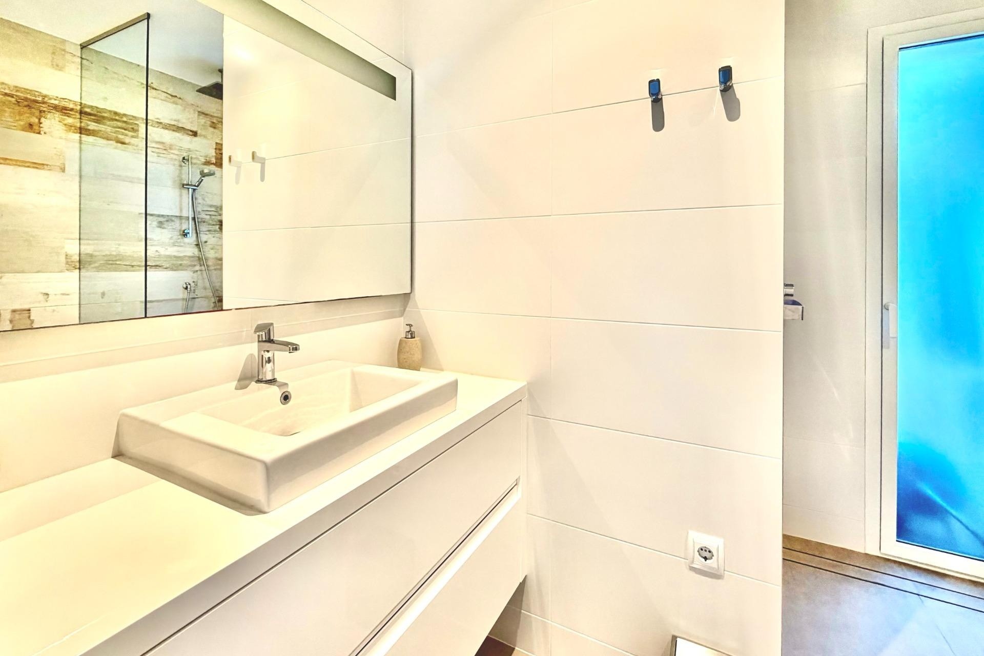 Venta - Apartamento / Piso -
Orihuela - Las Colinas Golf