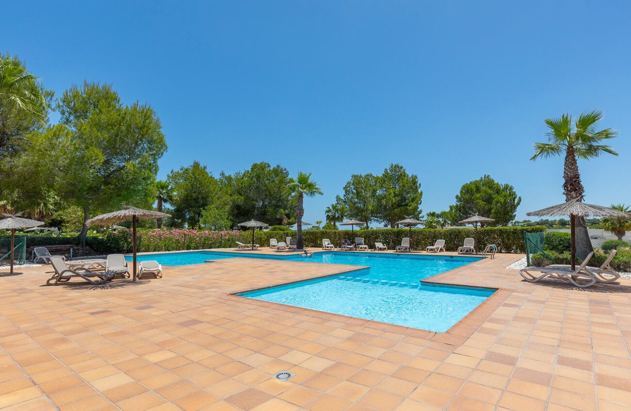 Venta - Apartamento / Piso -
Orihuela - Las Colinas Golf