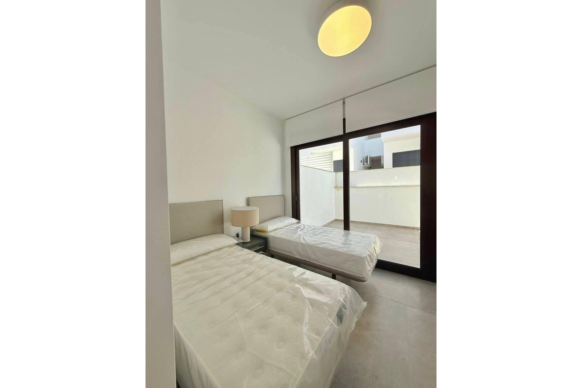 Venta - Apartamento / Piso -
Orihuela - Urbanización Perla del Mar