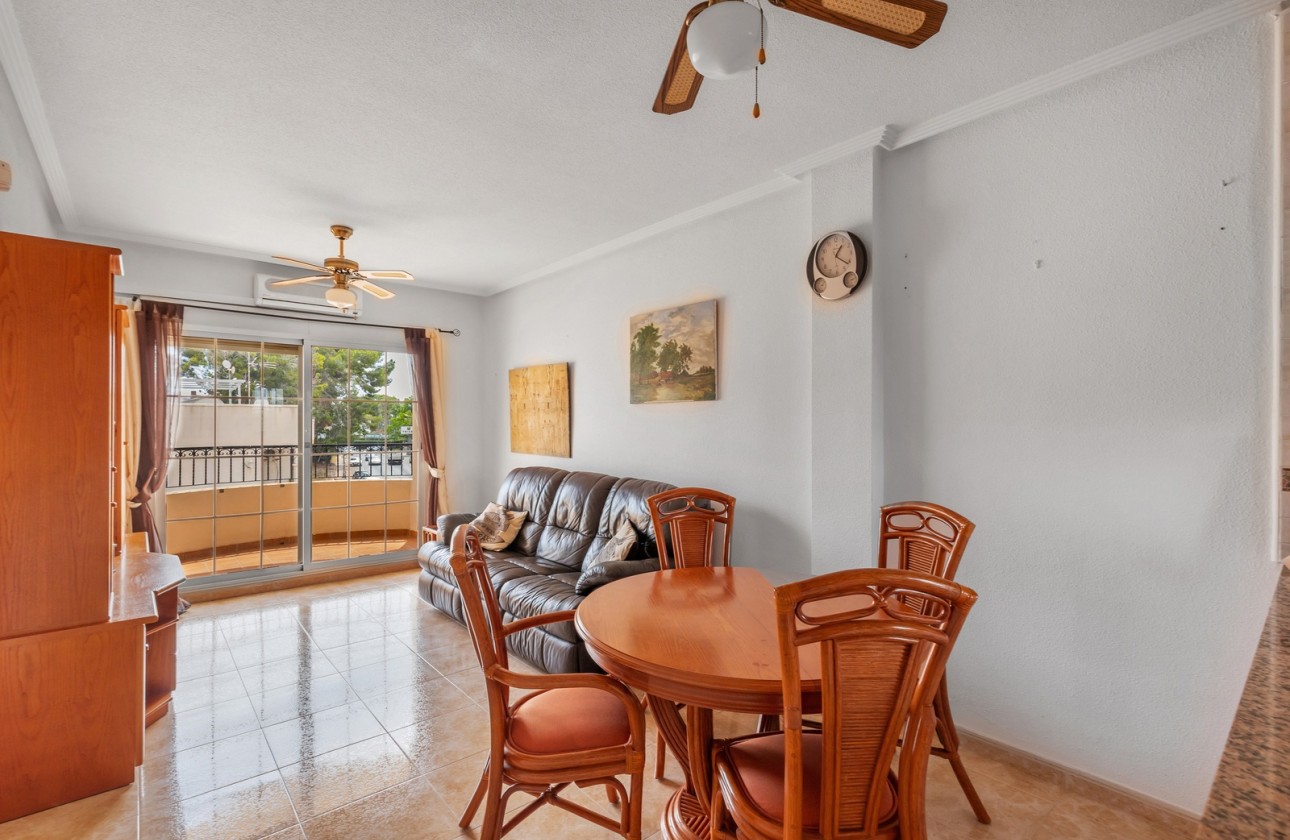 Venta - Apartamento / Piso -
Orihuela - Villamartin