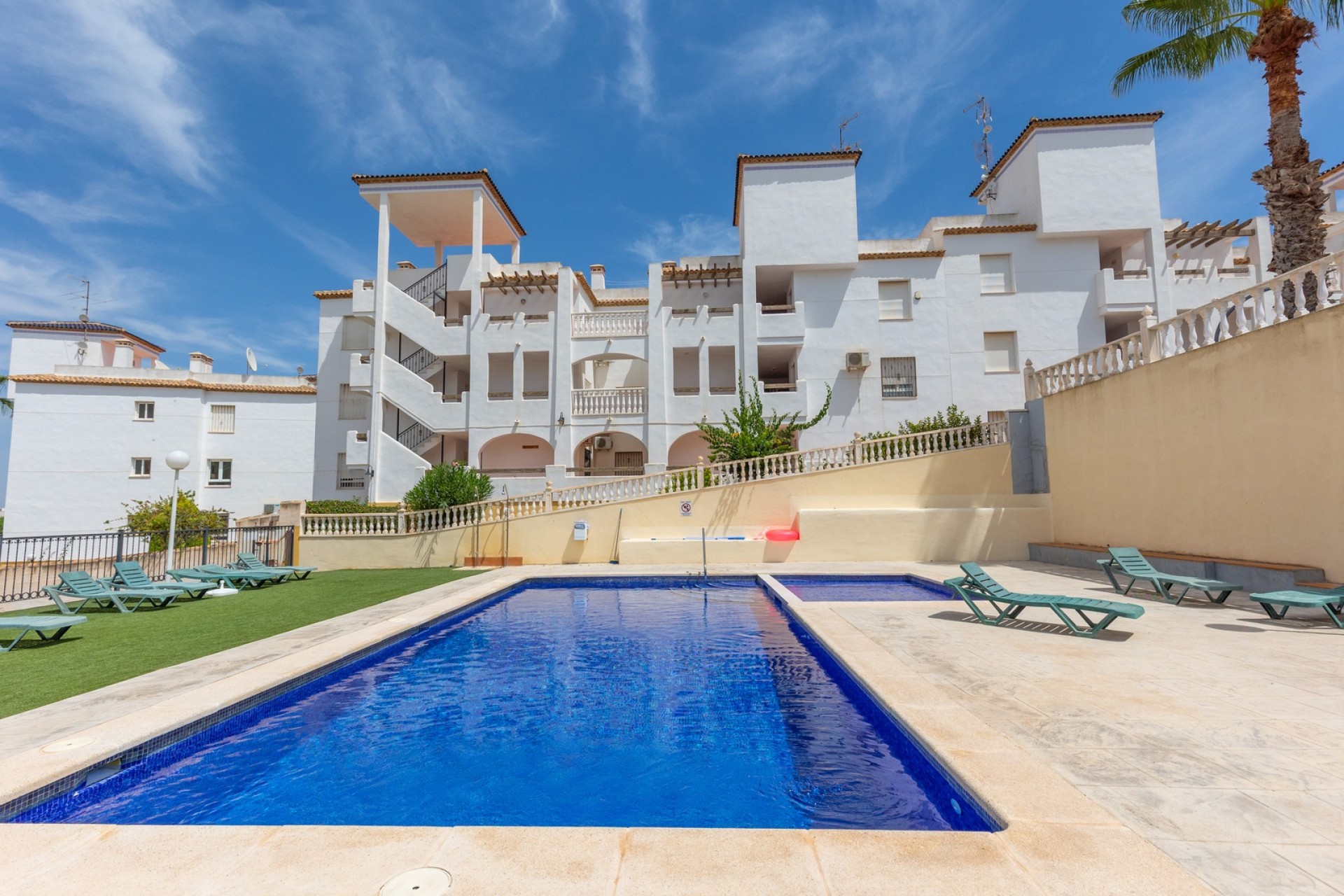 Venta - Apartamento / Piso -
Orihuela - Villamartin