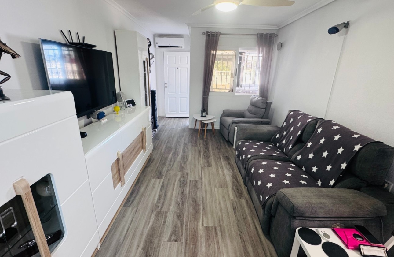 Venta - Apartamento / Piso -
Orihuela - Vistabella Golf