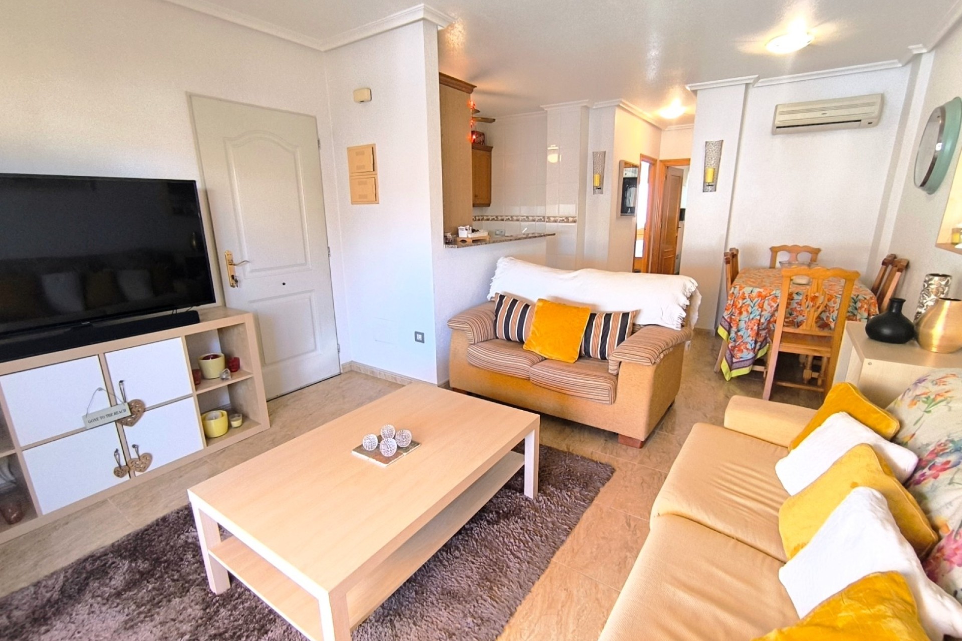 Venta - Apartamento / Piso -
Orihuela