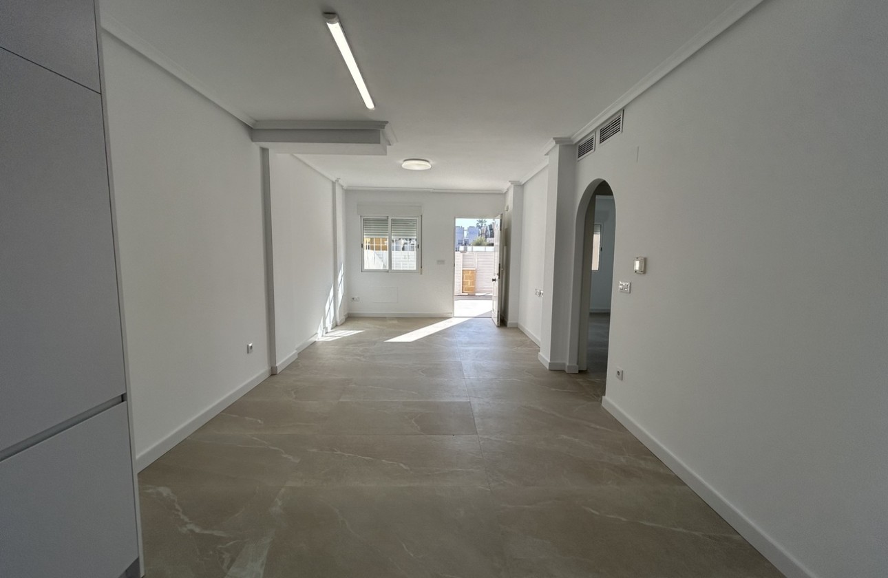 Venta - Apartamento / Piso -
Pilar de la Horadada - Costa Blanca