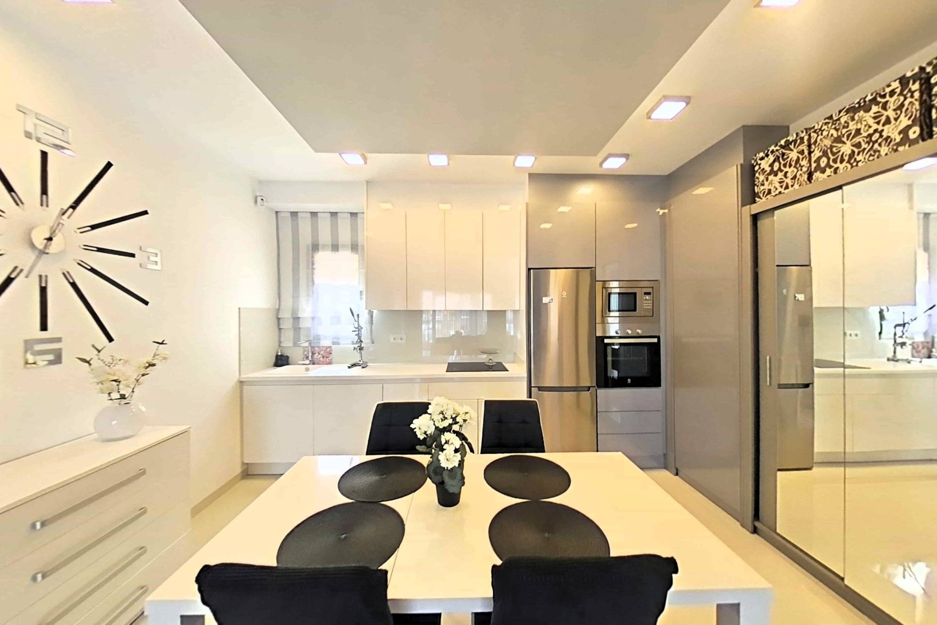 Venta - Apartamento / Piso -
Pilar de la Horadada - La Torre de la Horadada