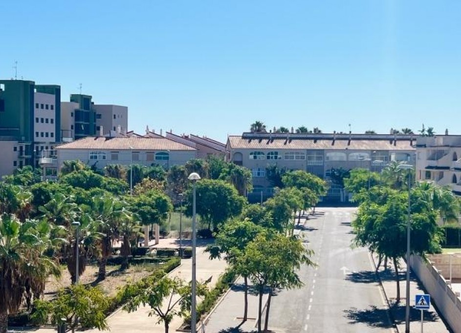 Venta - Apartamento piso -
Pilar de la Horadada - Pueblo Latino