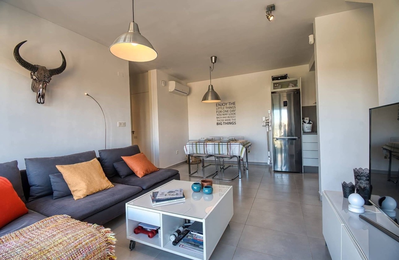 Venta - Apartamento / Piso -
Pilar de la Horadada - Pueblo Latino