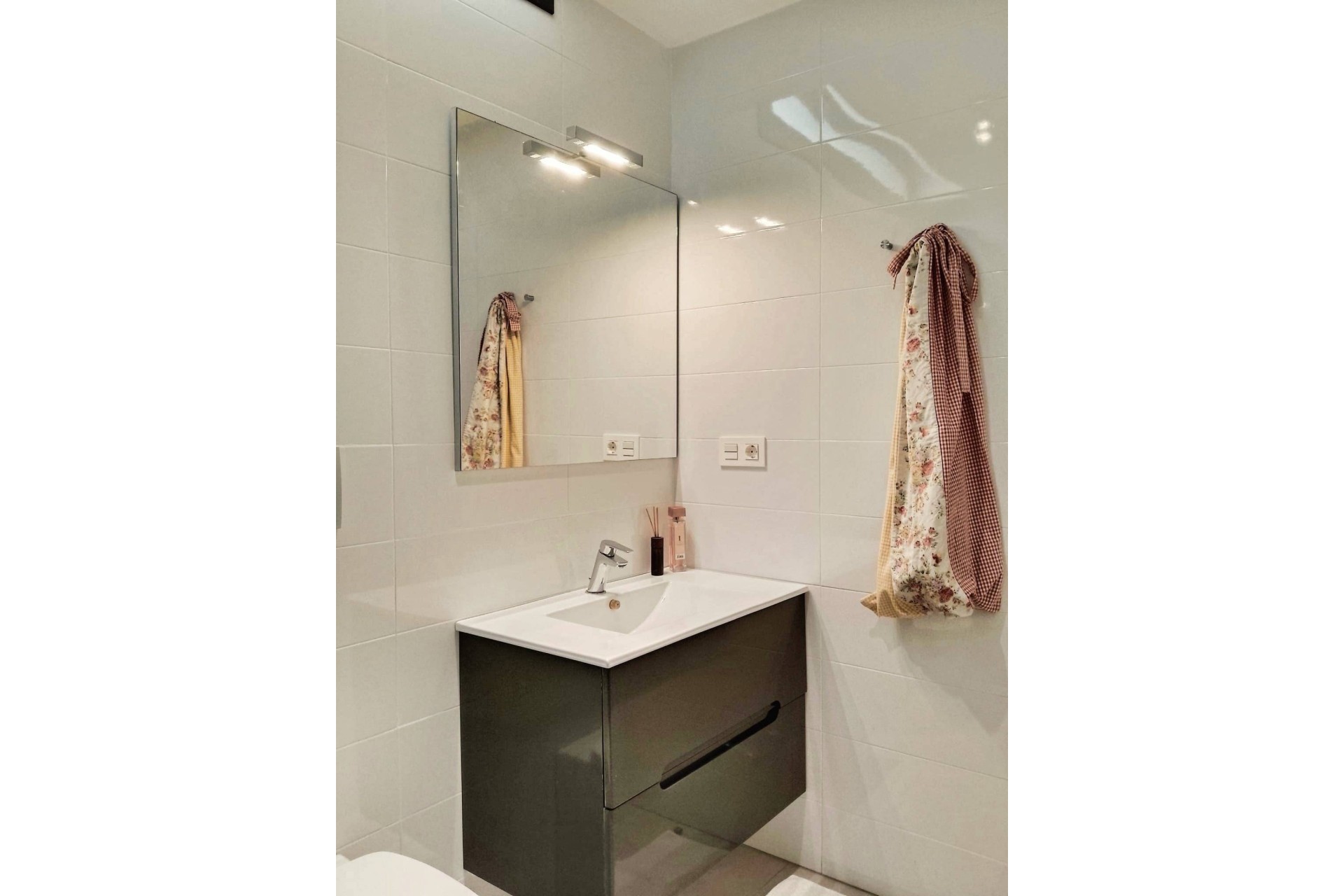 Venta - Apartamento / Piso -
Pilar de la Horadada - Pueblo Latino