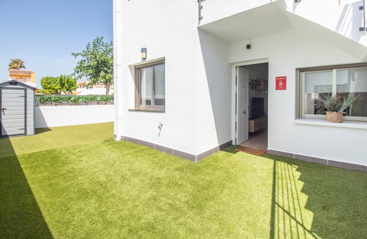 Venta - Apartamento / Piso -
Pilar de la Horadada - Torre de la Horadada