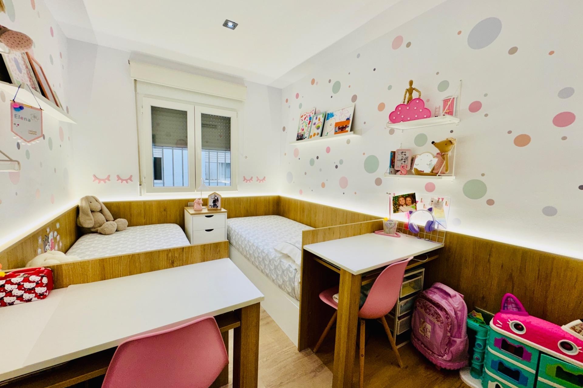Venta - Apartamento / Piso -
Pilar de la Horadada - Zona Pueblo