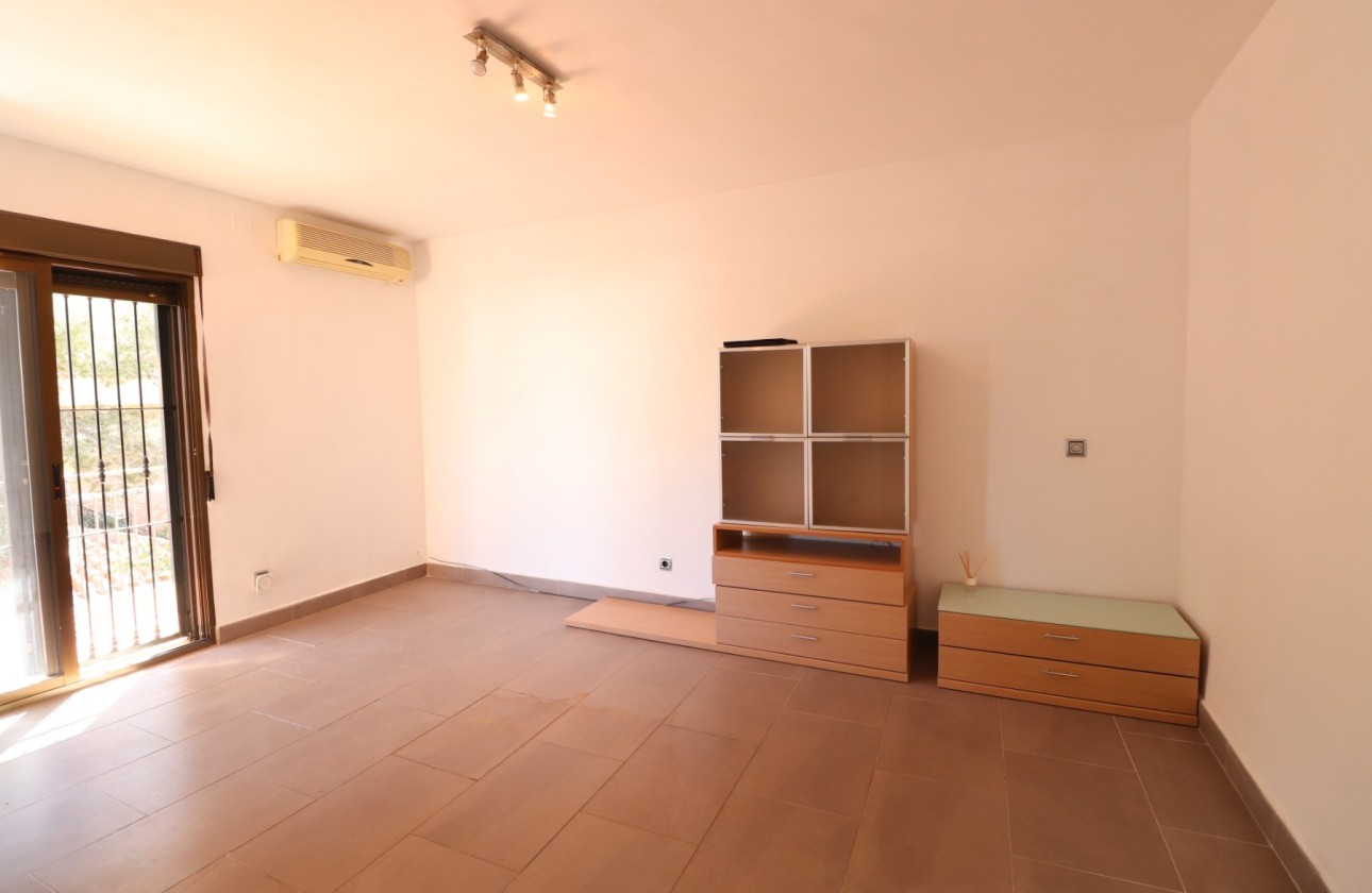Venta - Apartamento / Piso -
Pinar de Campoverde - Pinar de Campoverde - Village
