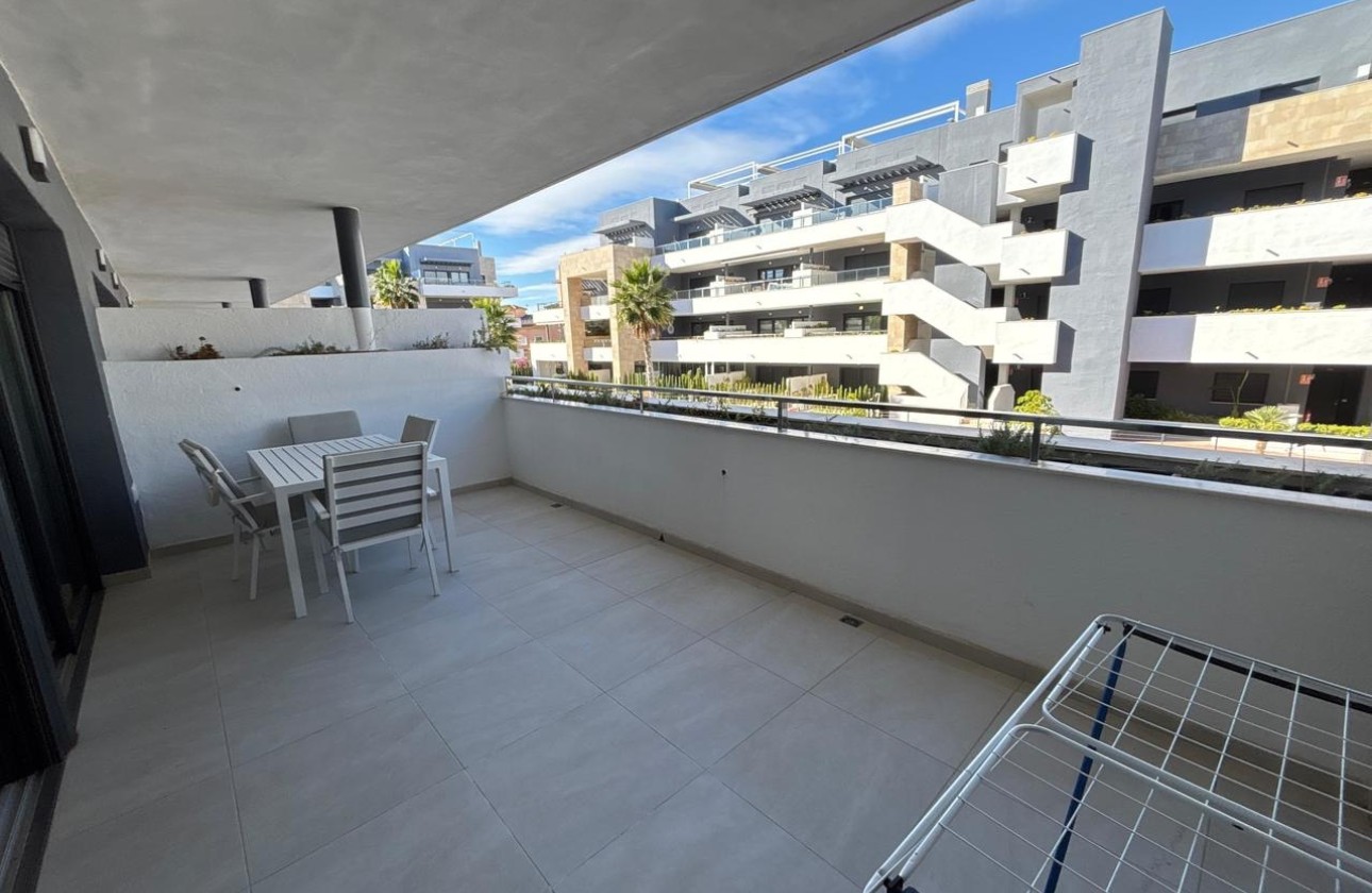 Venta - Apartamento / Piso -
Playa Flamenca - Costa Blanca