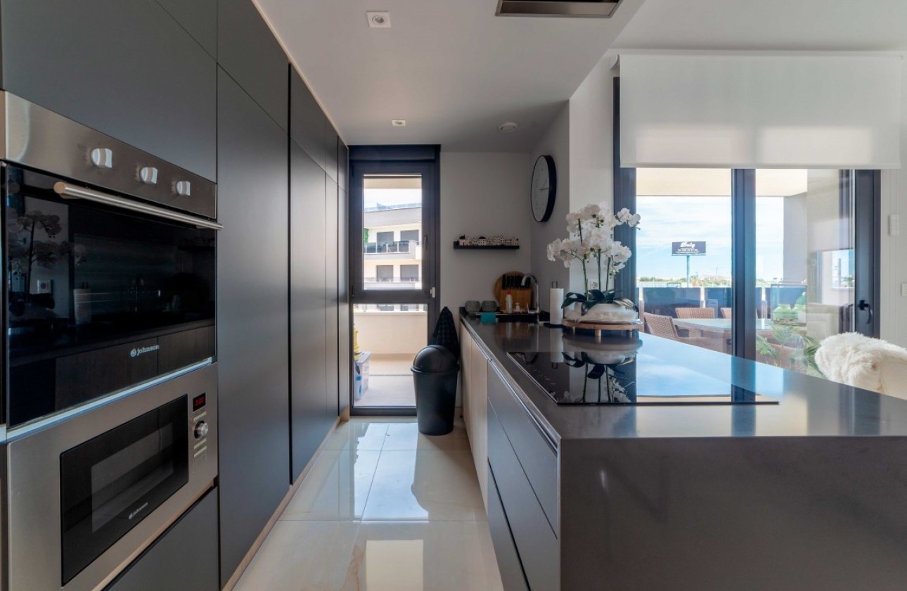 Venta - Apartamento / Piso -
Playa Flamenca - Costa Blanca