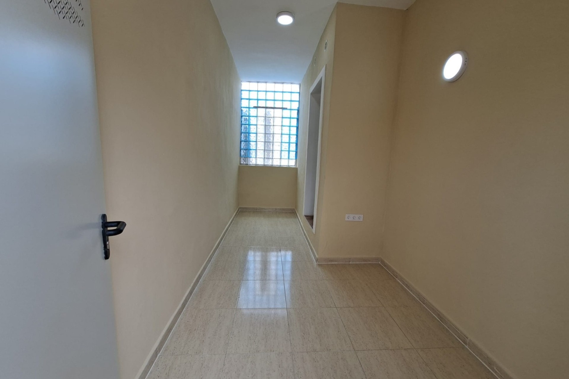 Venta - Apartamento / Piso -
Playa Flamenca - Res. San Antonio