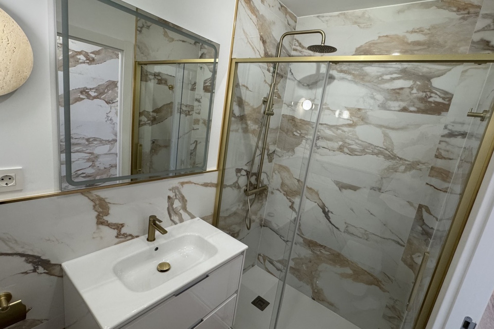 Venta - Apartamento / Piso -
Punta Prima - Costa Blanca