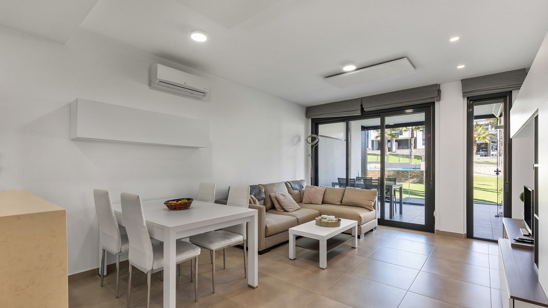 Venta - Apartamento piso -
Punta Prima