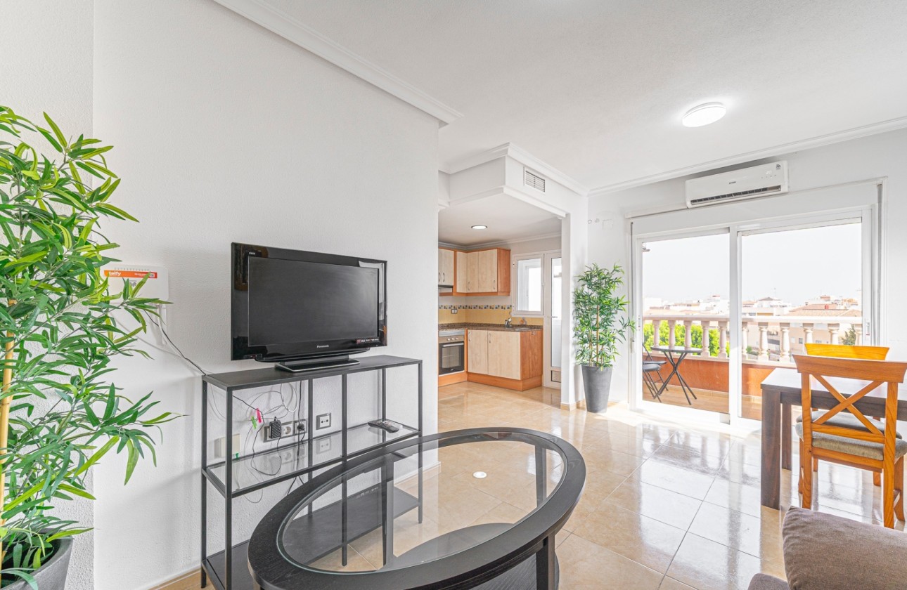 Venta - Apartamento / Piso -
Rojales