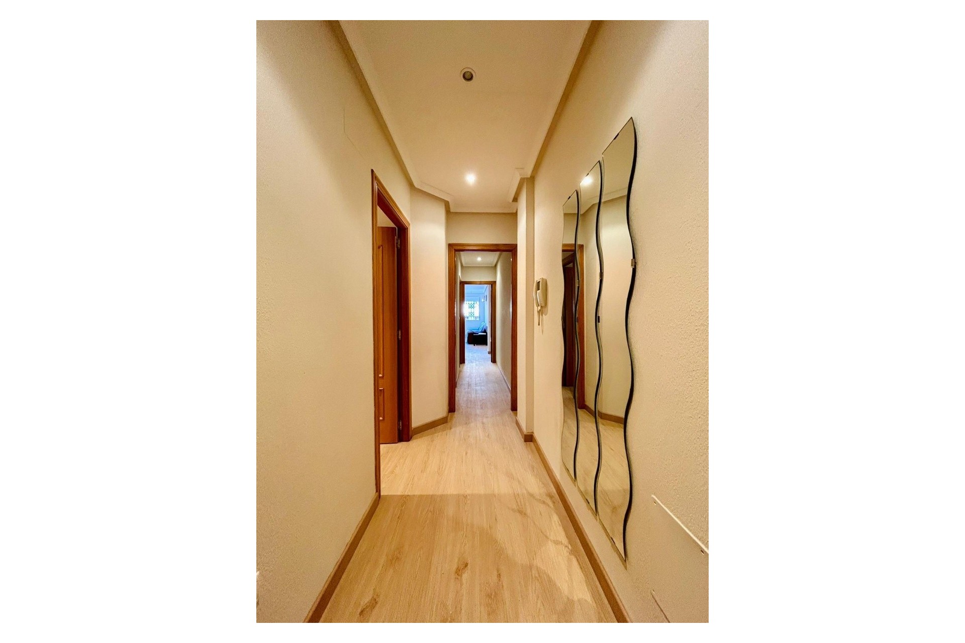 Venta - Apartamento / Piso -
San Isidro - Inland