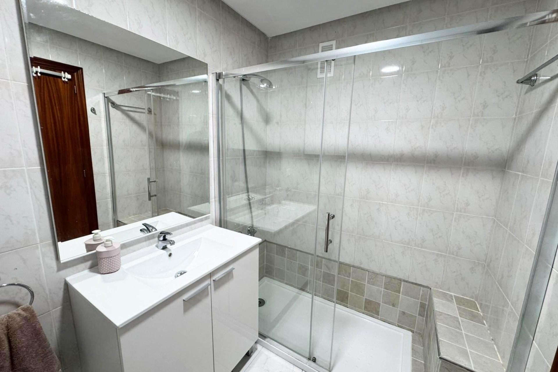 Venta - Apartamento / Piso -
San Miguel de Salinas - Inland