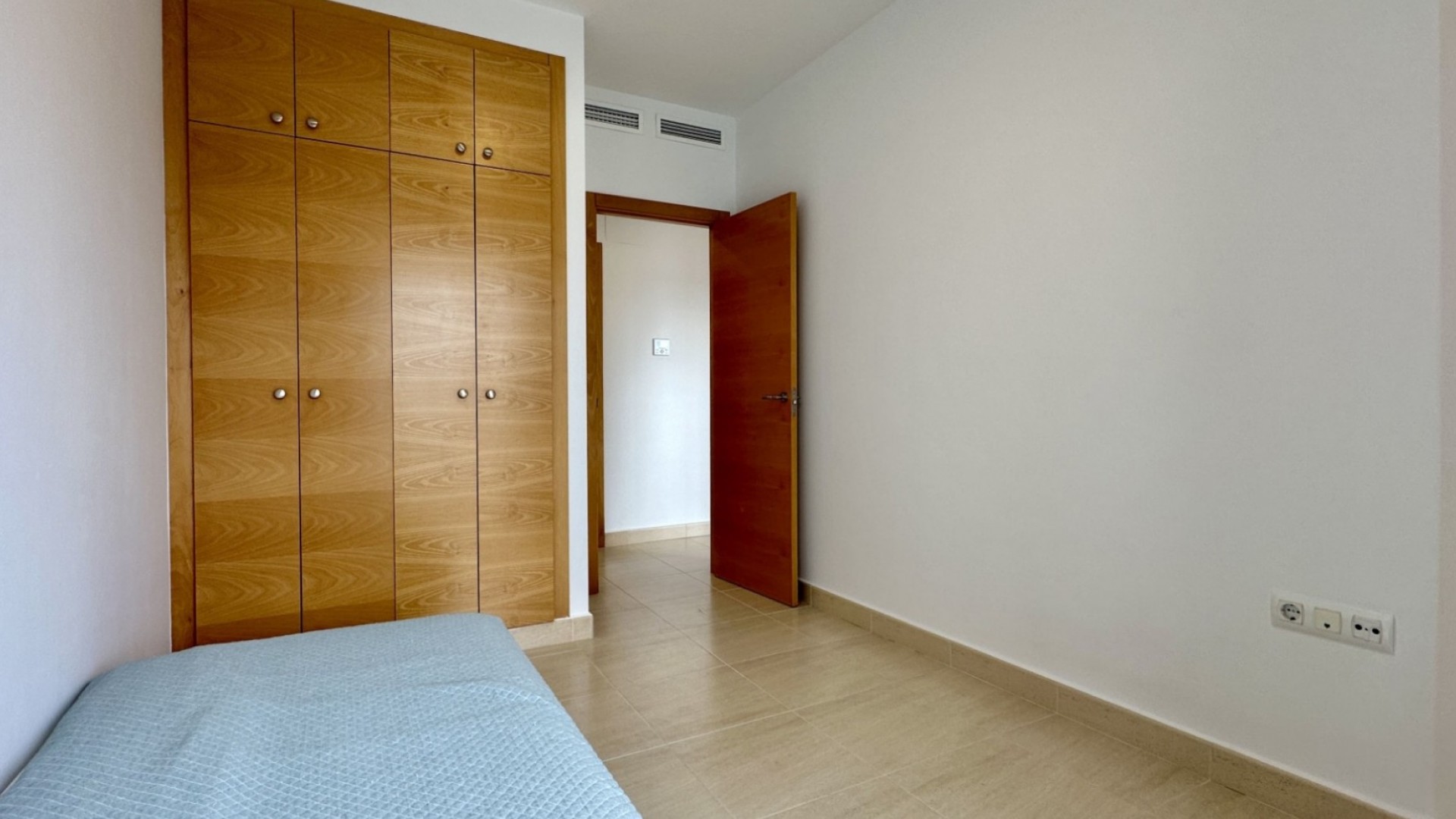 Venta - Apartamento piso -
San Miguel de Salinas