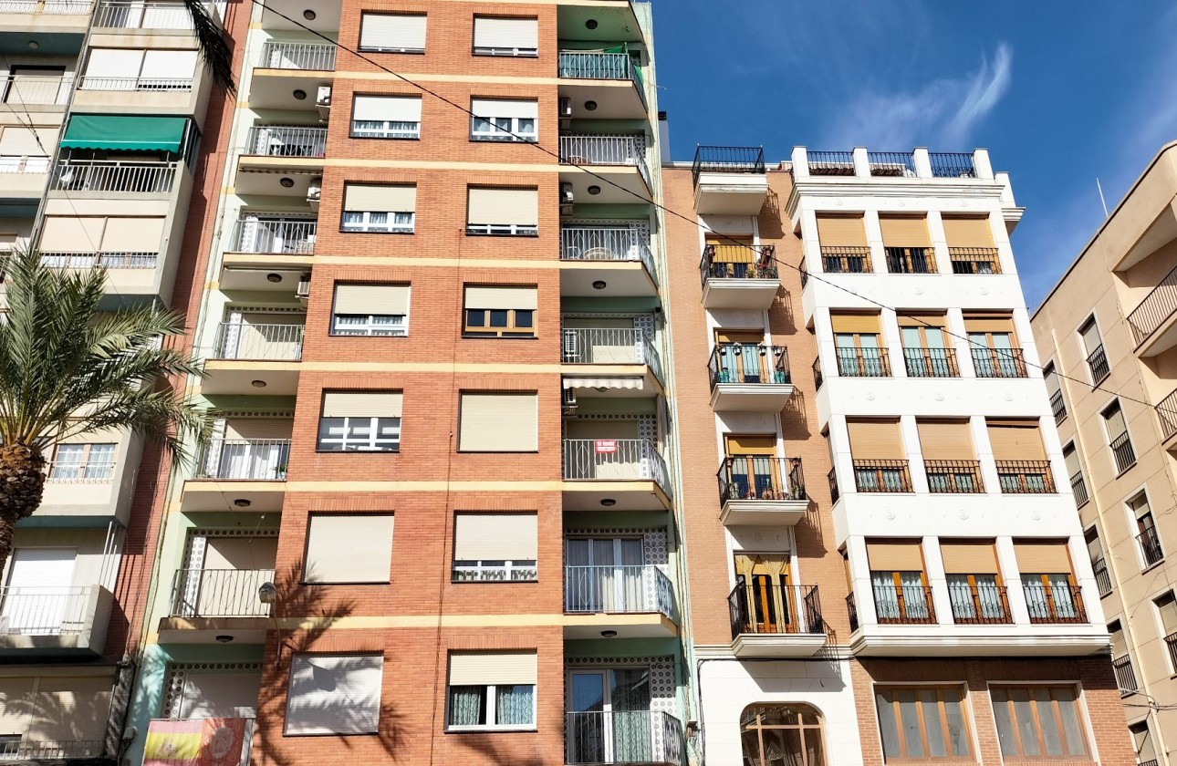 Venta - Apartamento / Piso -
SAX - Inland