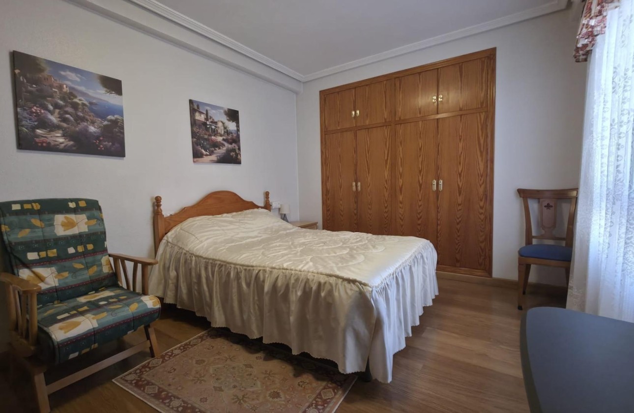 Venta - Apartamento / Piso -
Torrevieja - Acequion