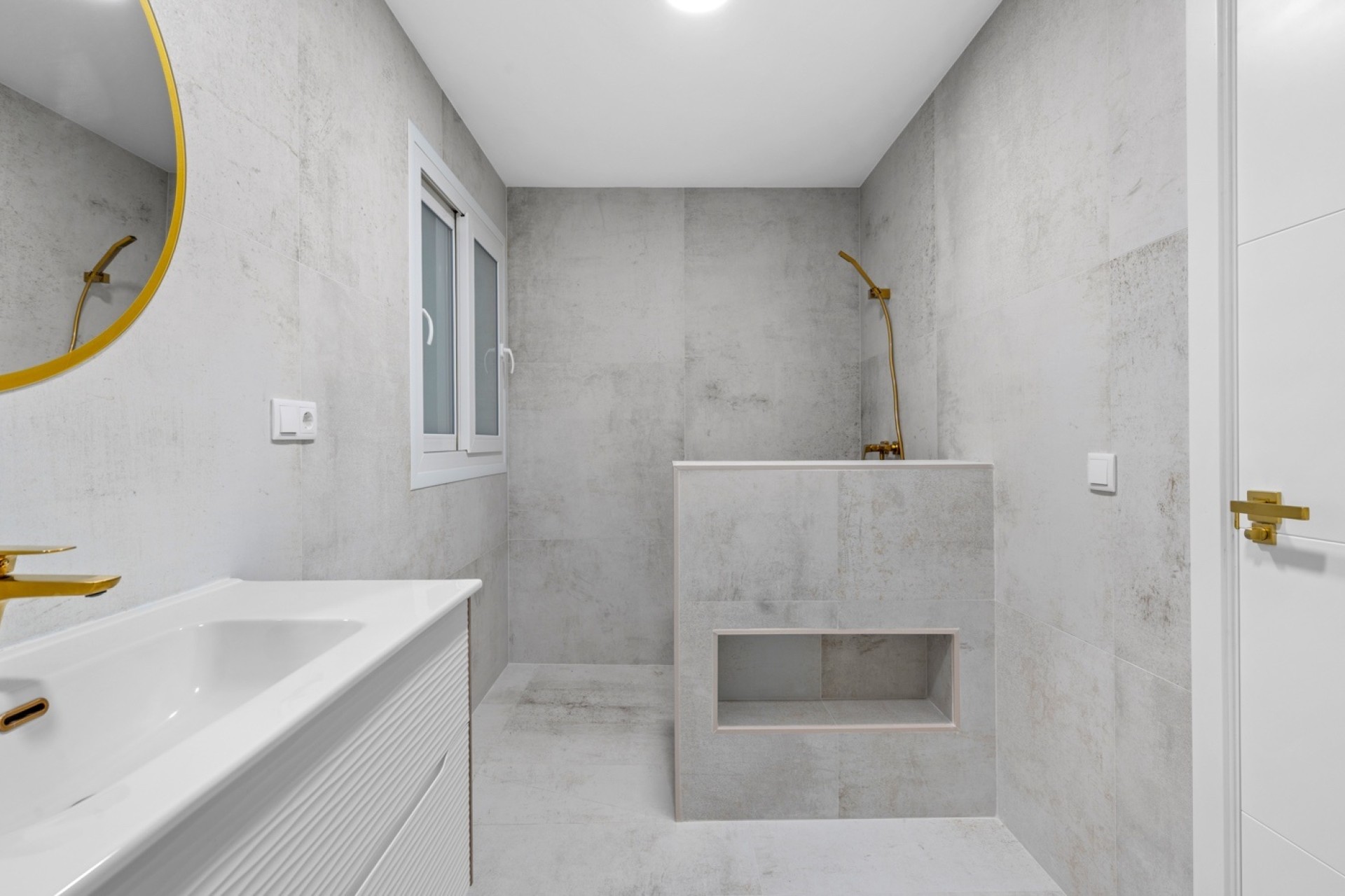 Venta - Apartamento / Piso -
Torrevieja - Acequion