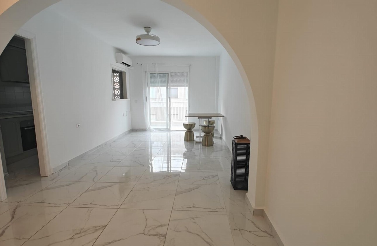 Venta - Apartamento / Piso -
Torrevieja - Acequion