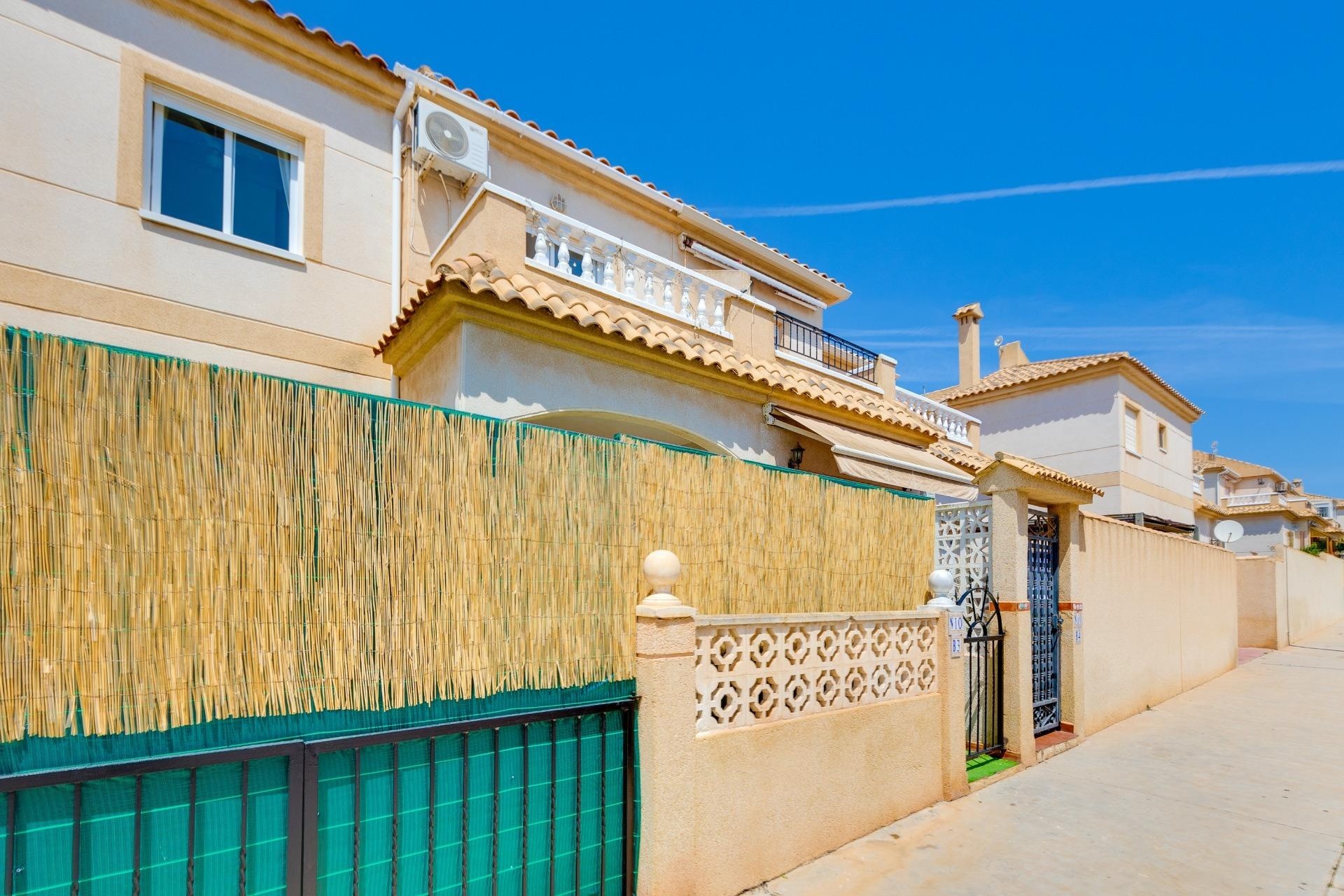 Venta - Apartamento / Piso -
Torrevieja - Aguas Nuevas