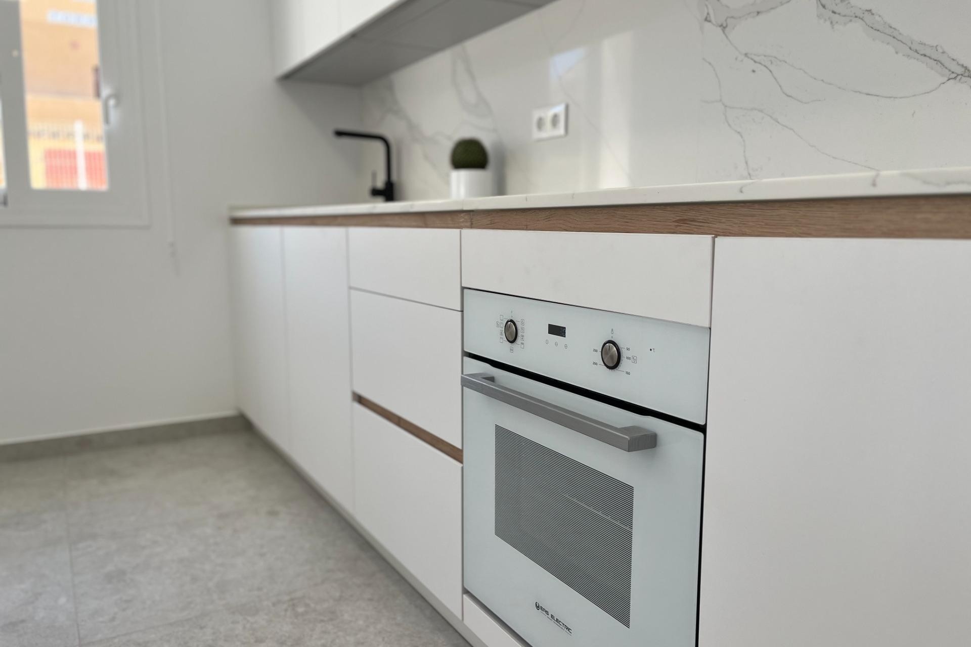 Venta - Apartamento / Piso -
Torrevieja - Aguas Nuevas