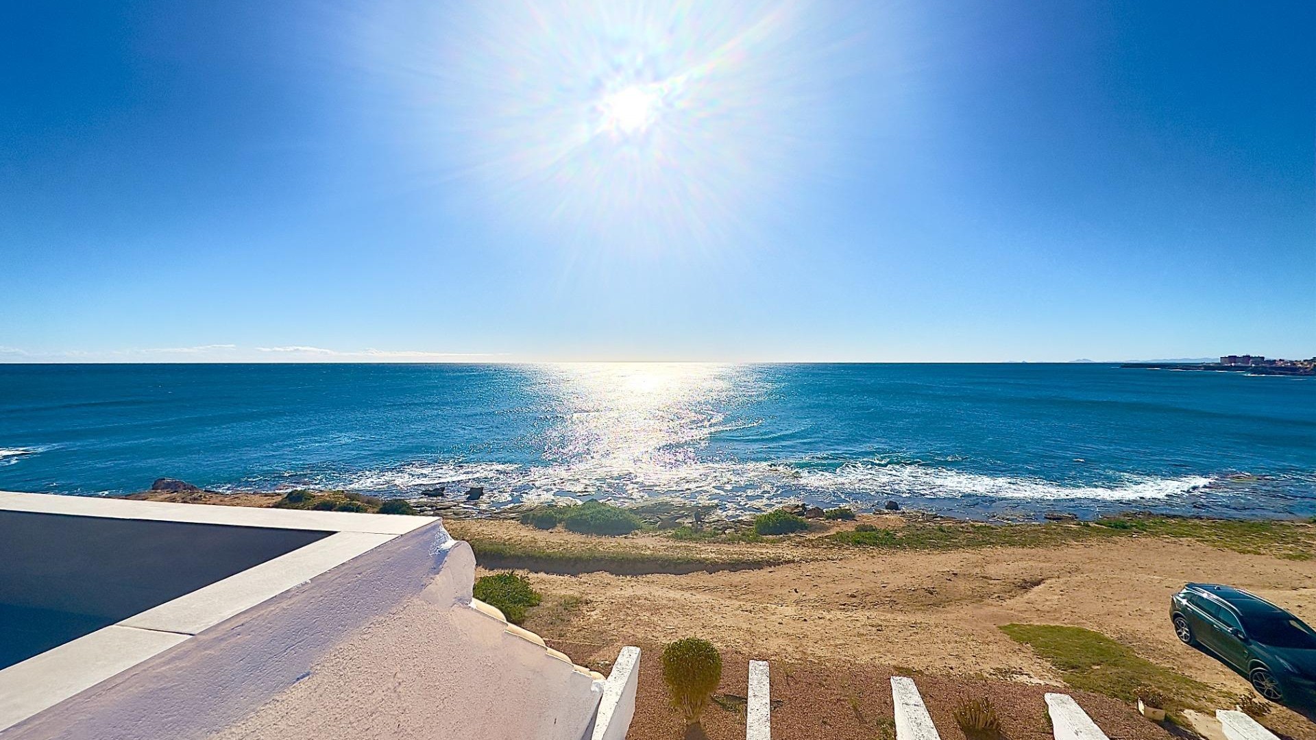 Venta - Apartamento piso -
Torrevieja - Cabo cervera