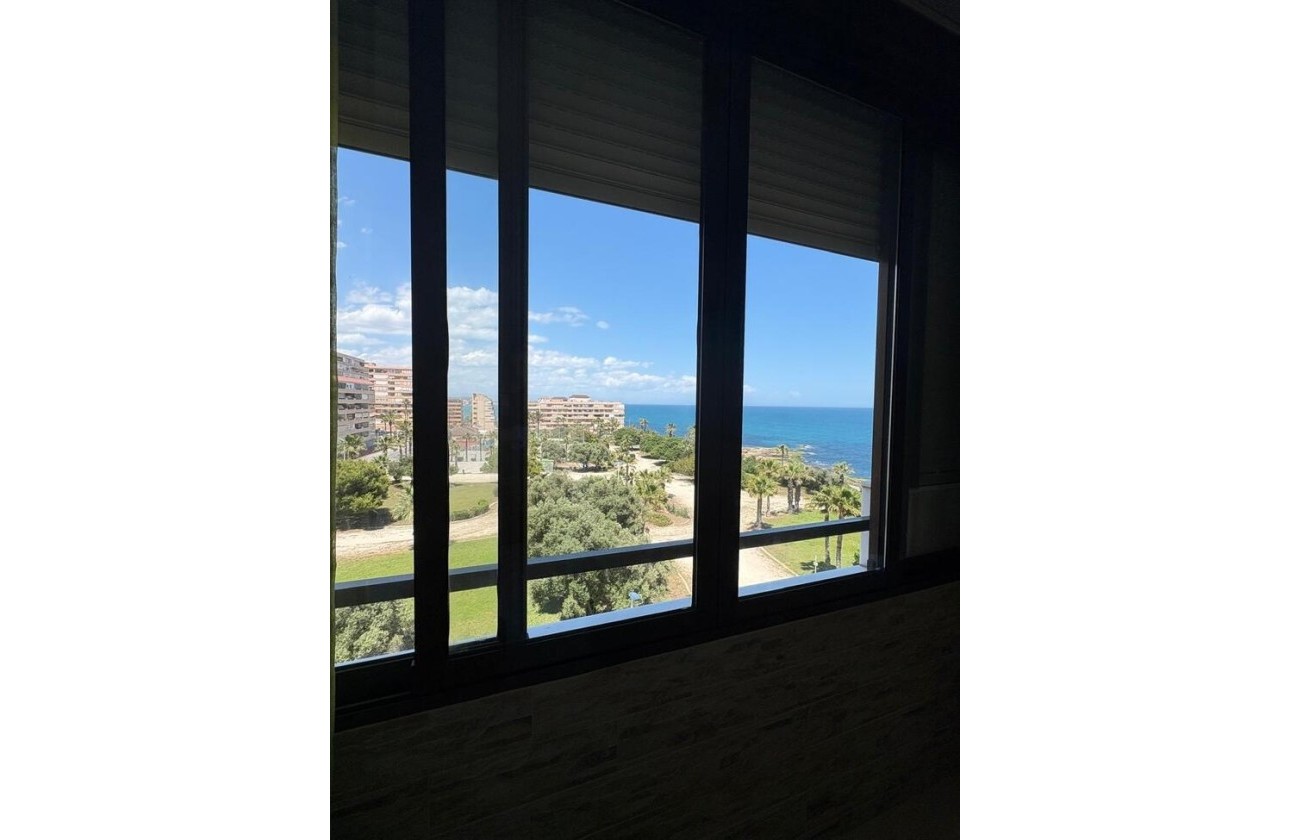 Venta - Apartamento / Piso -
Torrevieja - Cabo cervera