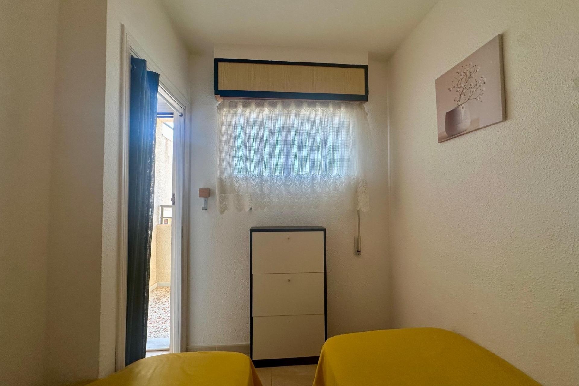 Venta - Apartamento / Piso -
Torrevieja - Cabo cervera