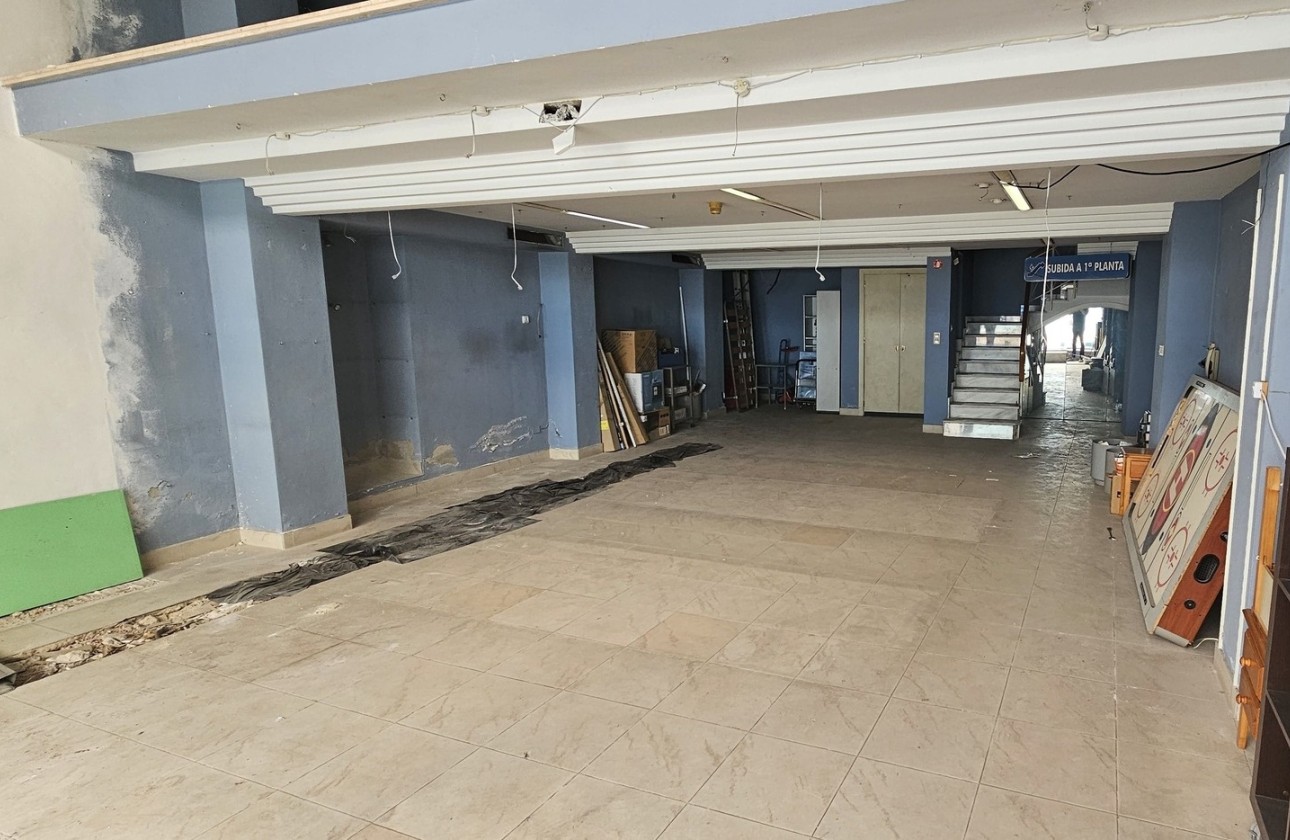 Venta - Apartamento / Piso -
Torrevieja - Center