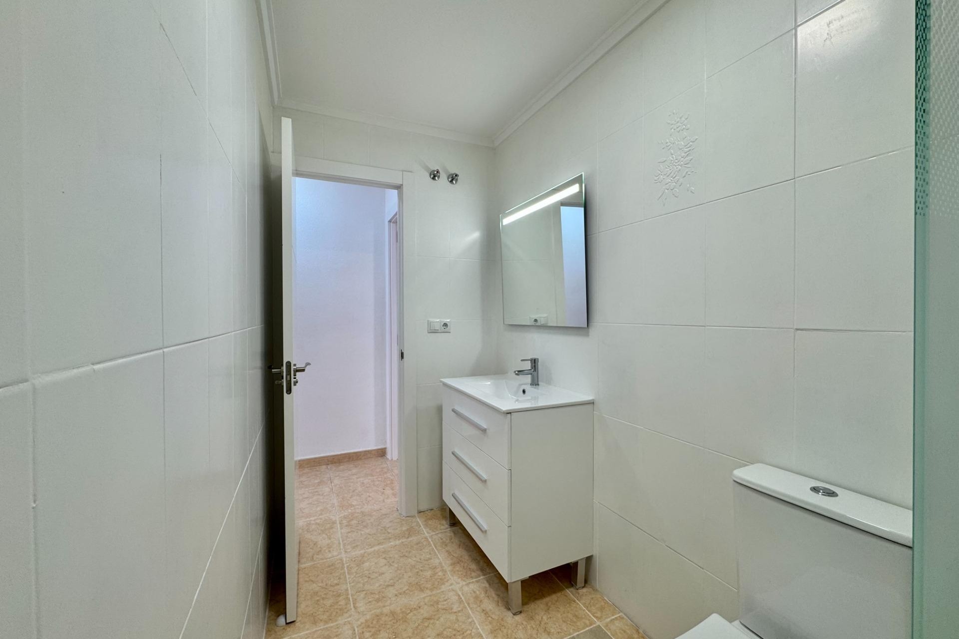 Venta - Apartamento / Piso -
Torrevieja - Center