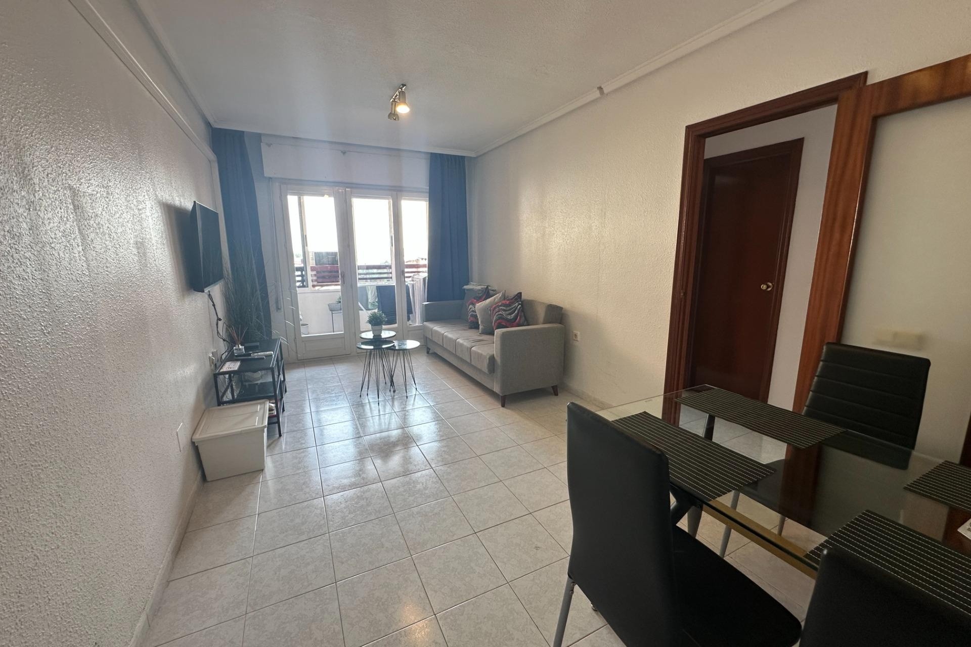 Venta - Apartamento / Piso -
Torrevieja - Center