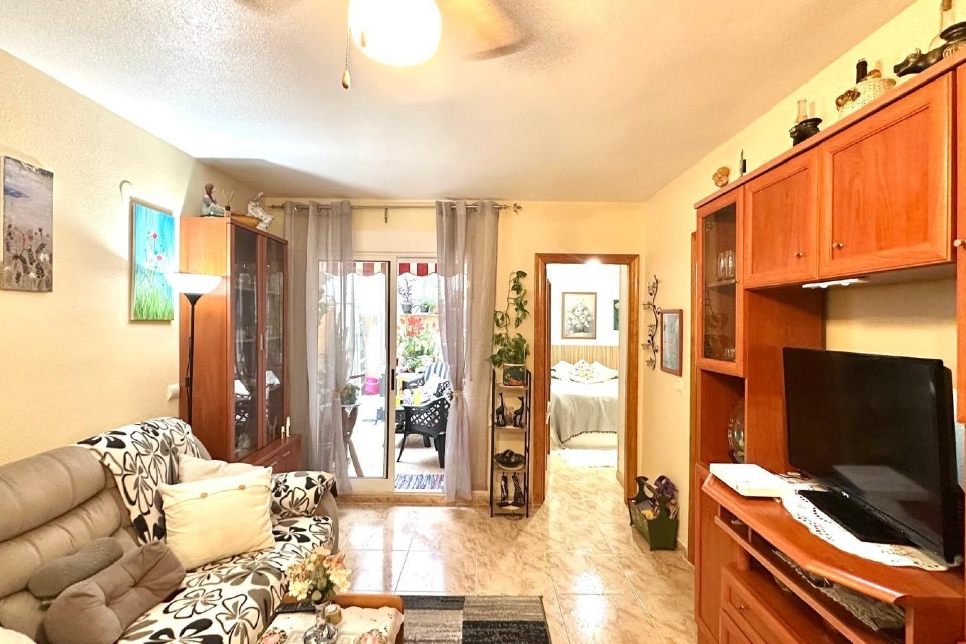Venta - Apartamento / Piso -
Torrevieja - Center