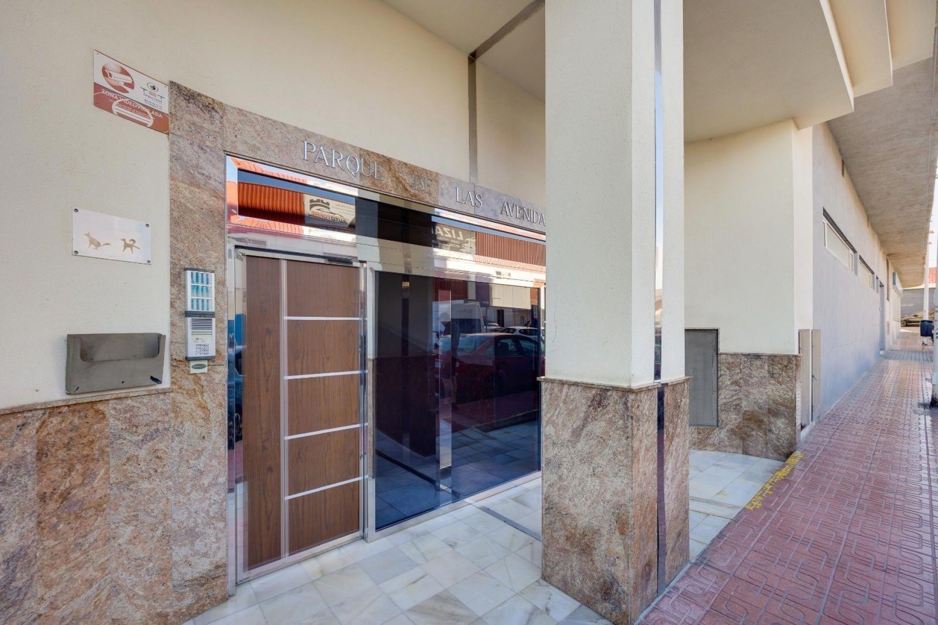 Venta - Apartamento / Piso -
Torrevieja - Center
