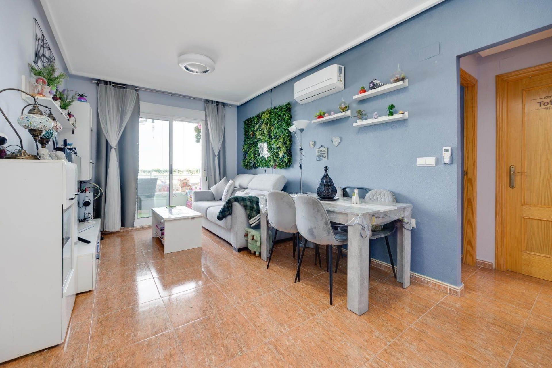 Venta - Apartamento / Piso -
Torrevieja - Center