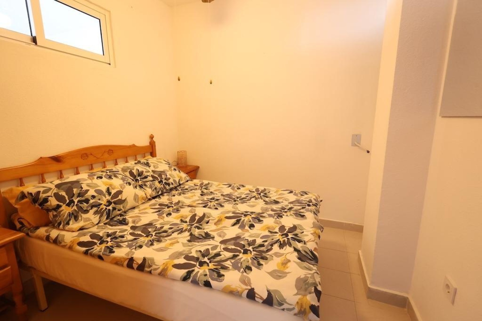 Venta - Apartamento / Piso -
Torrevieja - Center