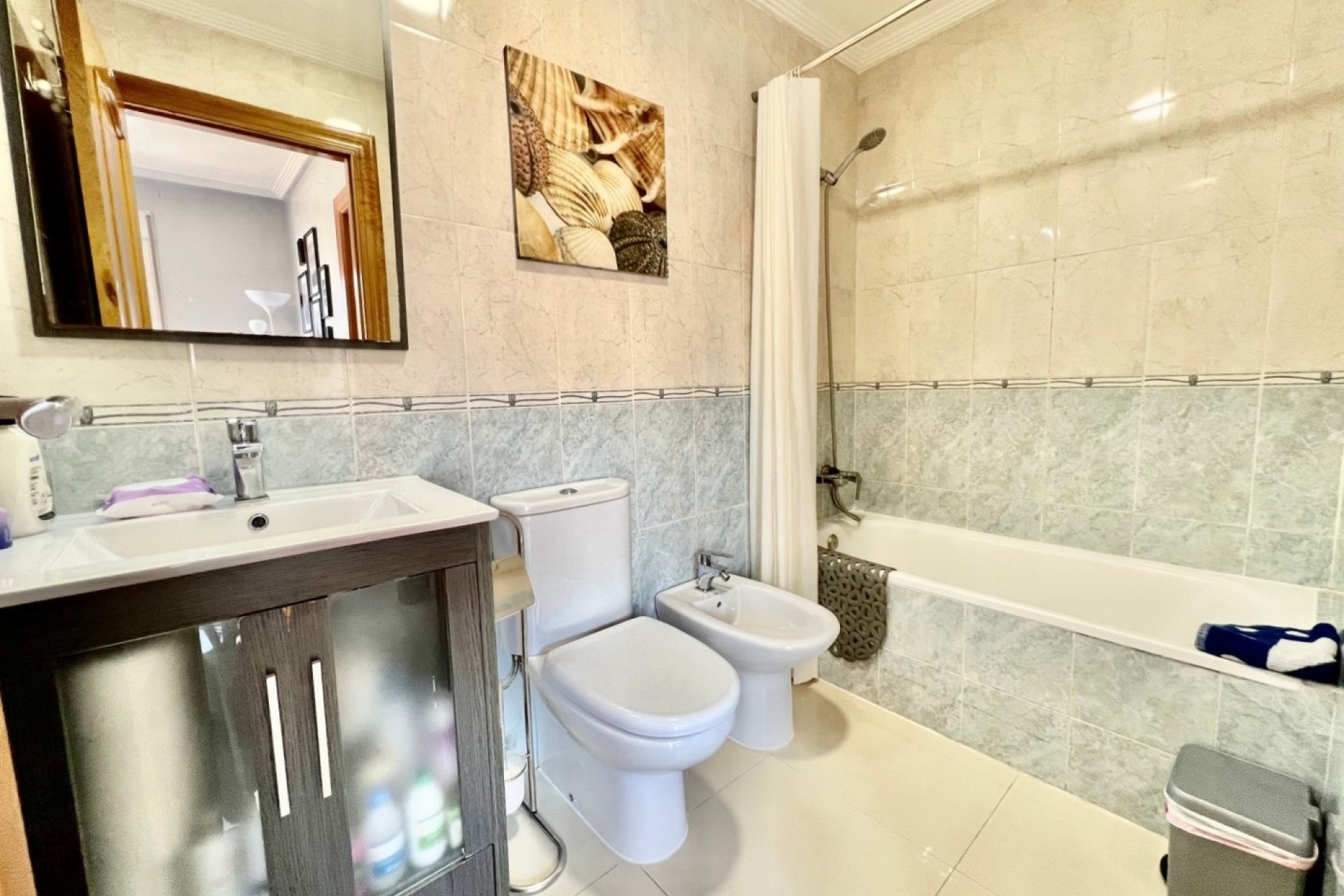 Venta - Apartamento / Piso -
Torrevieja - Center