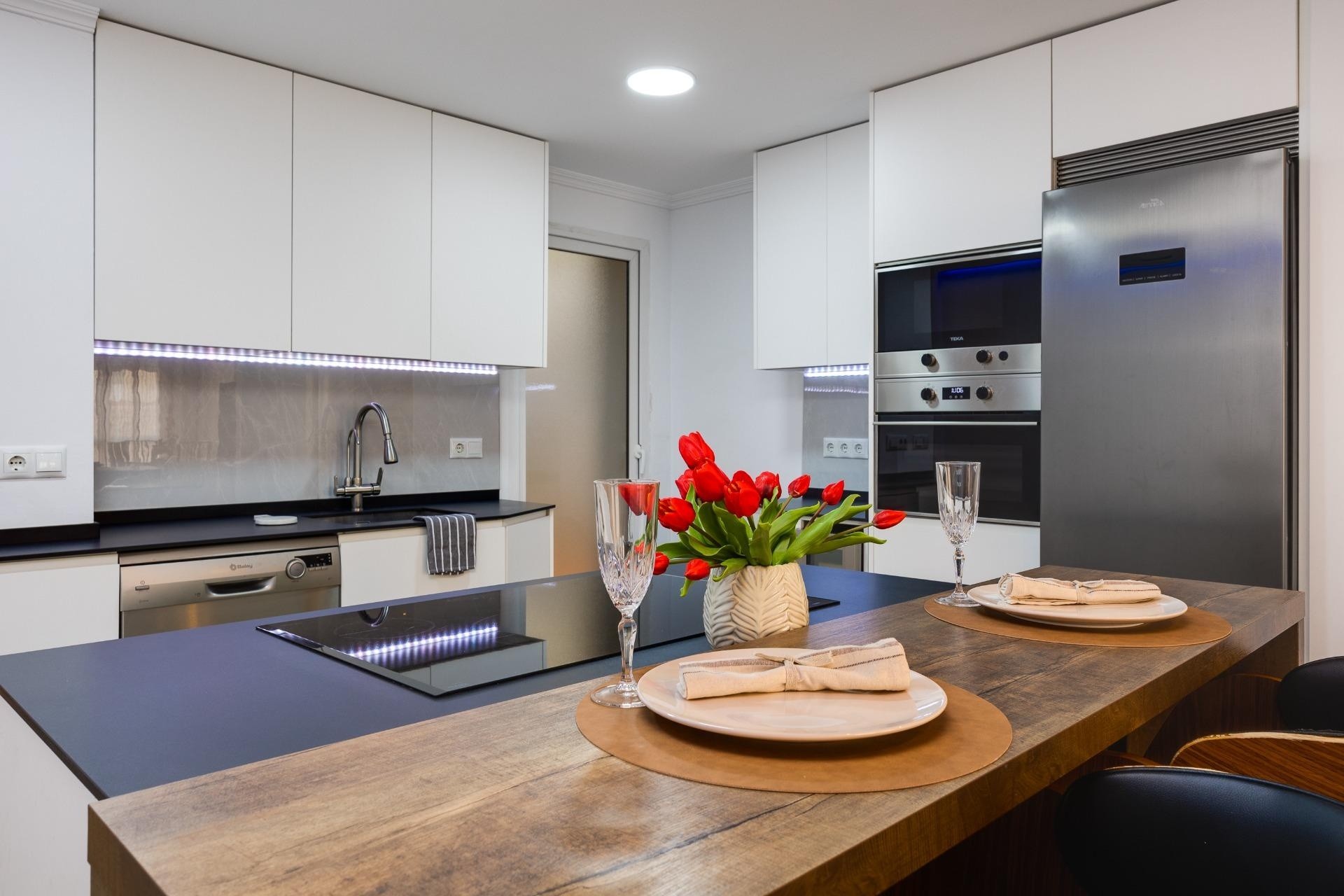 Venta - Apartamento / Piso -
Torrevieja - Center