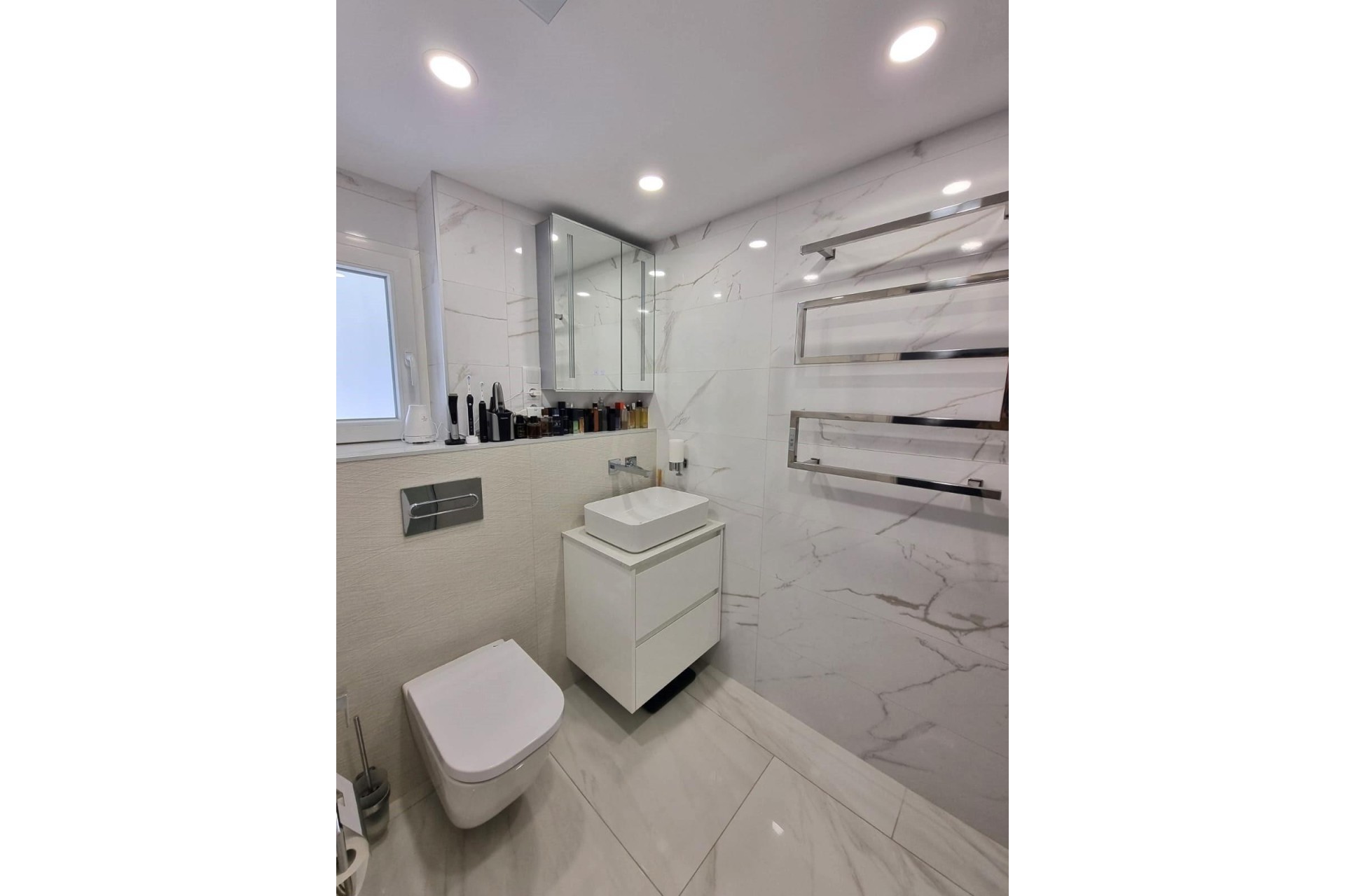 Venta - Apartamento / Piso -
Torrevieja - Center