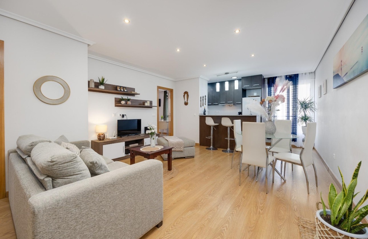 Venta - Apartamento / Piso -
Torrevieja - Center