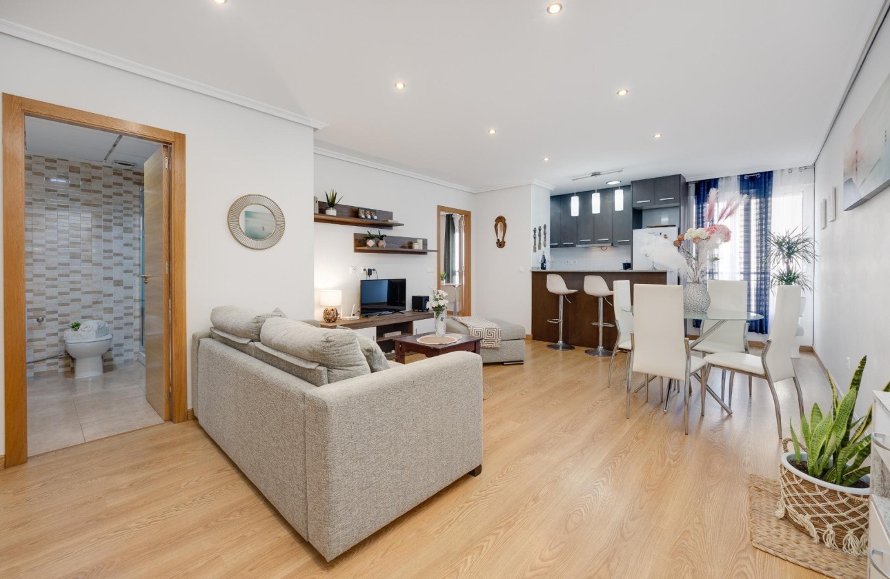 Venta - Apartamento / Piso -
Torrevieja - Center