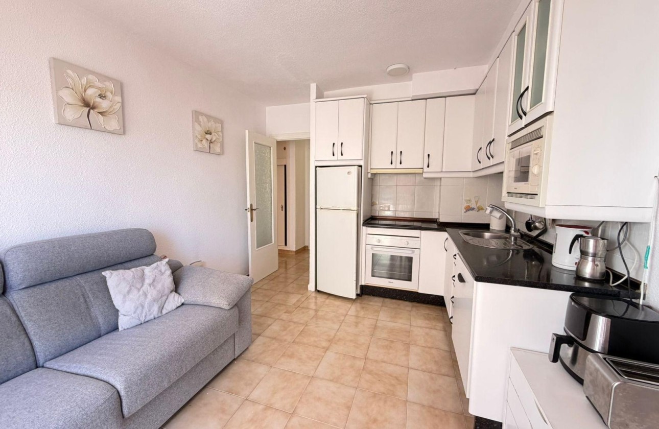 Venta - Apartamento / Piso -
Torrevieja - Center