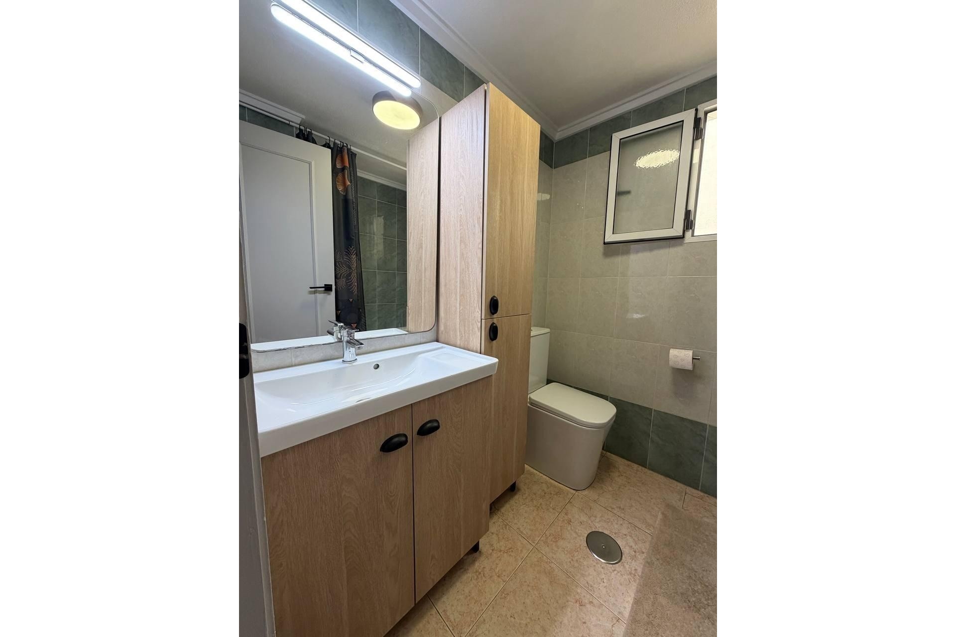 Venta - Apartamento / Piso -
Torrevieja - Center
